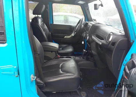 2017 Jeep Wrangler Unlimited Sahara 4X4 из США, поврежденный, VIN 1C4BJWEG2HL638212